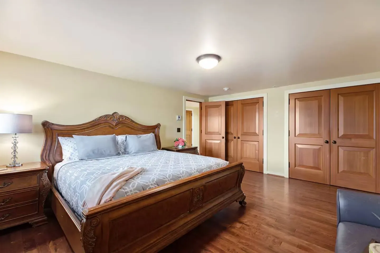 Three bedroom suite with vineyard view