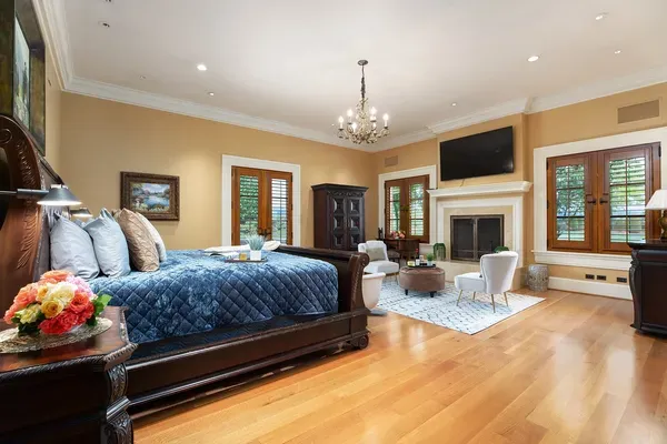 King suite with vineyard view